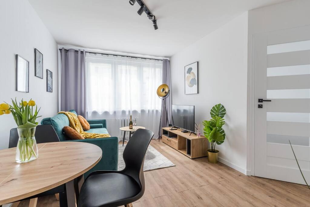 Uroczy Apartament 2 Pokoje - 10 Min Do Morza! Gdańsk Eksteriør bilde
